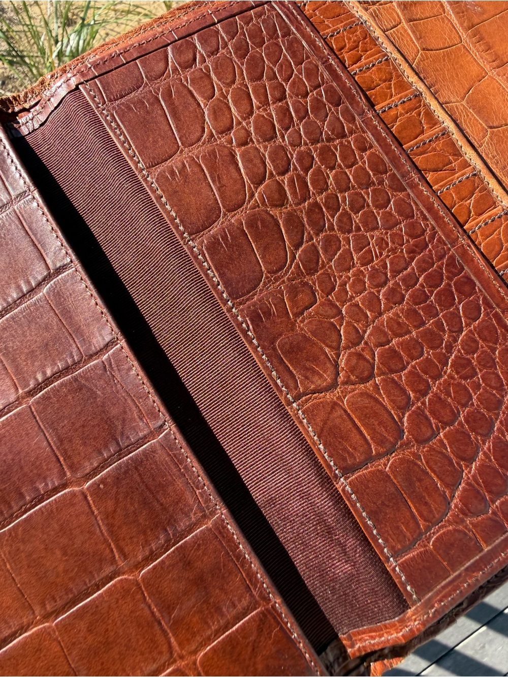 Vintage Ghurka Cognac Croc-Embossed Leather Continental Envelope Wallet - Picture 6 of 13